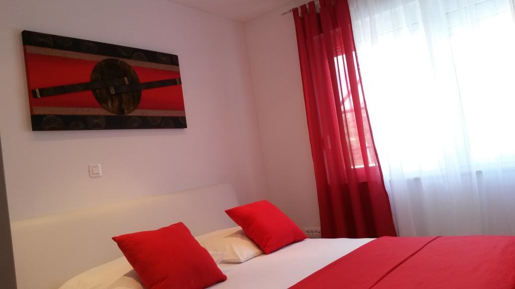 Apartments Marjan Podstrana Chambre photo